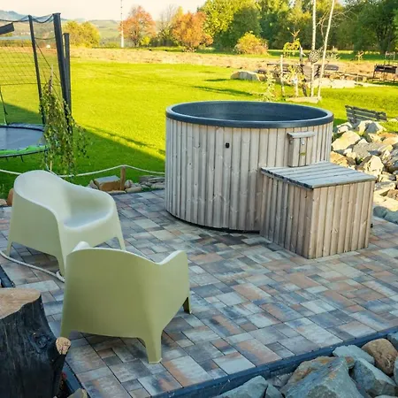 Bialczanskie Bacowki, Dom Dla 10os