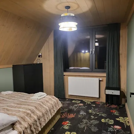 Bialczanskie Bacowki - Na Odludziu, Wsrod Pol I Lasow, Piekne Widoki